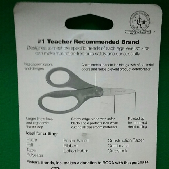 3/$20 Fiskars Pointy Scissors Safety Edge Pink - Picture 3 of 3